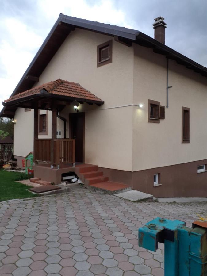 Home Away From Home Ilidža Εξωτερικό φωτογραφία