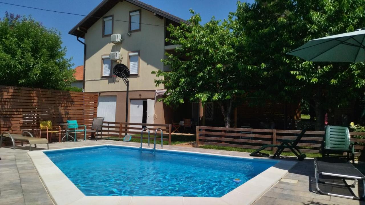 Home Away From Home Ilidža Εξωτερικό φωτογραφία